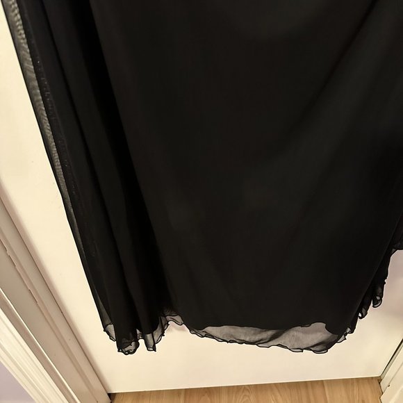 Chiffon Formal or Cocktail Dress - Picture 5 of 8